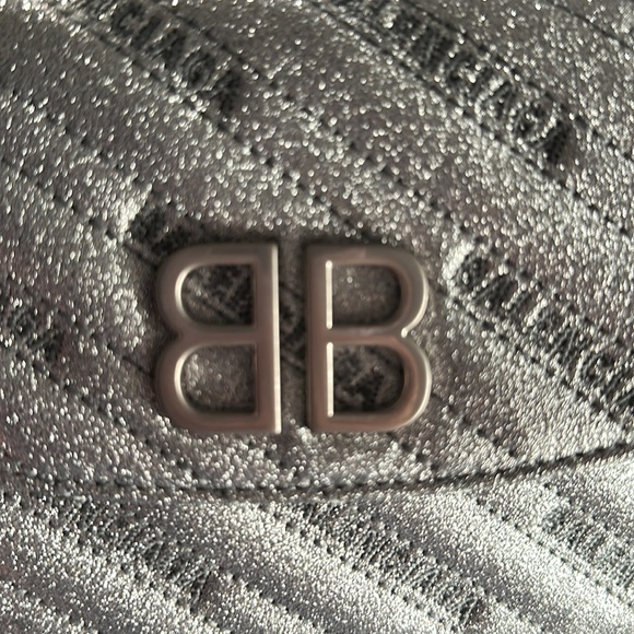 HOLIDAY SEASON BALENCIAGA SPRARKLE SILVER CLUTCH CROSSBODY NEW - Picture 5 of 7